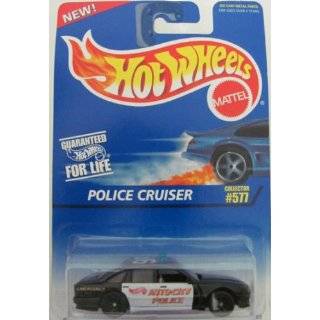   Hot Wheels Action Pack Police Force Robbery in Progress Toys & Games