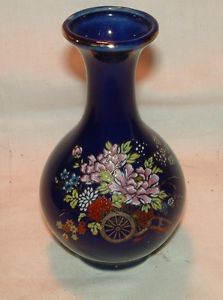 Vintage Kutani Japan Cobalt Blue Bud Vase Floral Wagon Wheel 4 1 2" Gold Trim