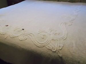 Vtg Chenille Cotton White Bedspread Cutter