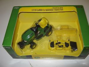 Ertl John Deere L110 Lawn Garden Tractor with Mowing Deck and Front Blade