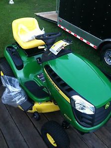 John Deere D105 Riding Lawn Tractor Mower Brand New