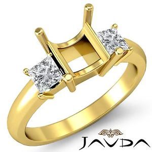 Princess Cut Diamond Engagement Ring Yellow Gold