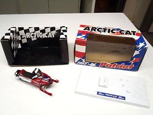 2003 Arctic Cat Firecat Patriot Snowmobile Diecast Toy Artic Model Collectible