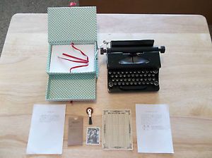 American Girl Kit Typewriter Set w Stationary Box and Accessories
