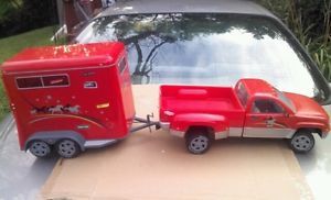 Details about BIG RED BREYER HORSE TRUCK & TRAILER FITS 2 TRADITIONAL