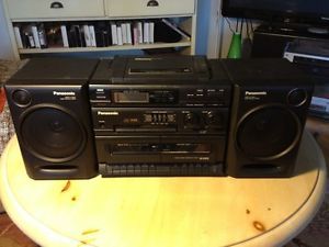 Panasonic RX DT610 Stereo Boombox Ghetto Blaster Works Perfect