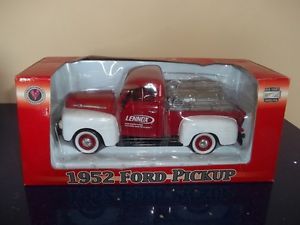 Lennox 1 24 Scale Die Cast Replica Bank 1952 Ford Pickup w Boiler Accessories