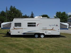 1 Owner 2005 Jayco Hybrid Travel Trailer camper Camping RV Pop Up Out Expandable