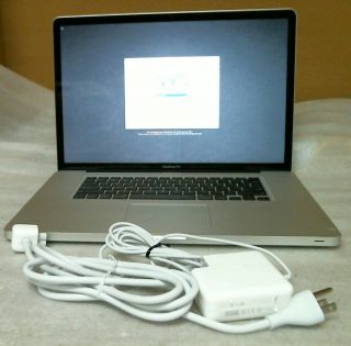 Apple MacBook Pro 17" Laptop Intel Core i5 2 53GHz 4GB RAM 500GB HDD MC024LL A