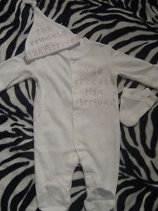 Newborn Baby Girl The Princess Has Arrived Gift Set Cotton White Clothing Outfit