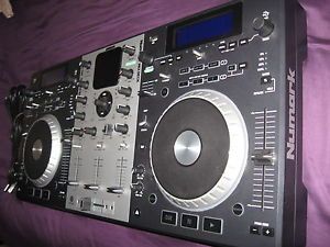 Numark Mixdeck Universal  USB iPod DJ MIDI Controller System