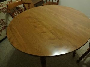 Ethan Allen Baumritter Maple Dining Table and Four Chairs Made in Vermont
