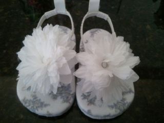 Little Me White Flowered Sandals Size 1