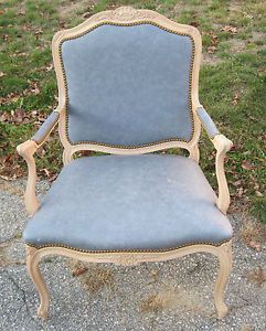 Thomasville Furn Co Carved French Style Arm Chair w Leather Upholstery