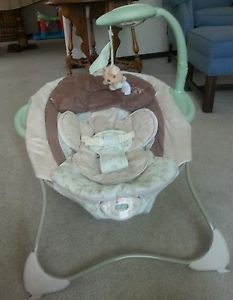 Barely Used Great Baby Papasan Fisher Price Vibrating Chair Green Beige Brown