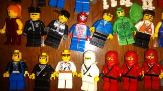 Large Lego Collection 140 Minifigs 25 lbs Spiderman Ninja Star Wars