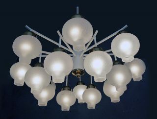 Large 16 Lights Tulipan Chandelier Frosted Glass by Kaiser Leuchten