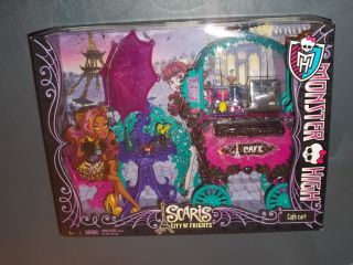 New 2012 Mattel Monster High Doll Scaris City of Frights Cafe Cart Playset