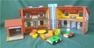 Vintage Fisher Price 952 Little People House Accessories Cars Beds Furniture