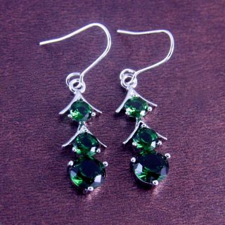 LL1433 Stud Earring Spark Green Peridot Silver 18K White Gold Plated Jewelry