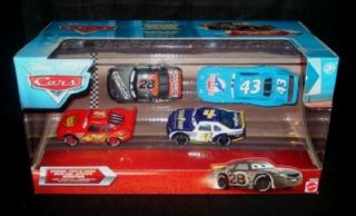 Disney Pixar Cars Speedway 4 Pack McQueen Nitroade The King Tow Cap Diecast
