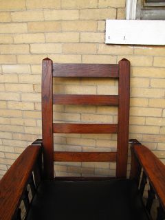 Good Antique Carved Oak Morris Chair with Slats Faces Mission Era W1518