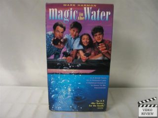 Magic in The Water VHS Mark Harmon Sarah Wayne 043396010932