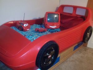 $400 Little Tikes Boys Twin Race Car Bed Spoiler Shelf Toy Box GUC