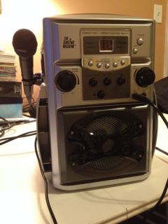 The Singing Machine SMG 137 Karaoke CD G Player