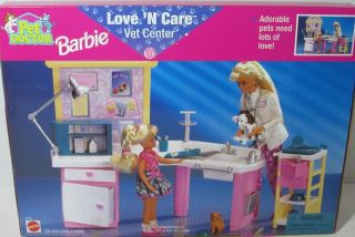 1996 Mattel Pet Doctor Barbie Love N' Care Vet Center Playset Arcotoys NISB New