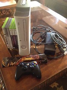 Xbox 360 Arcade Console Bundle with 6 Games 1 Controller Cables Power Cord