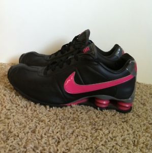 Womens Nike Shox Running Walking Cross Training Shoes Size 10 Black Pink