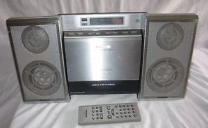 Panasonic SA EN17 CD Am FM Shelf Compact Stereo System with Original Remote
