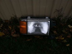 1990 Ford F150 Headlight Assembly Passenger Side Right