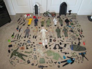 Big Lot of Military Action Figures Dog Rafts Motorcycle Accessories Gi Joe