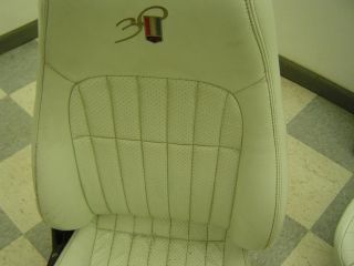 82 02 Camaro 30th Anniversary SS Front Rear Seats White Leather Power