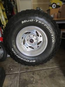Weld Racing Scorpio V Rims with BF Goodrich LT315 75R16 Tires