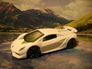 Lamborghini Sesto Elemento 2014 Hot Wheels Speed Team Series Flat White