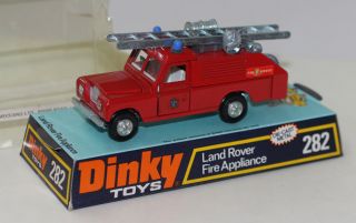 Dinky Toys 282 Land Rover Fire Appliance Red with Metal Wheels