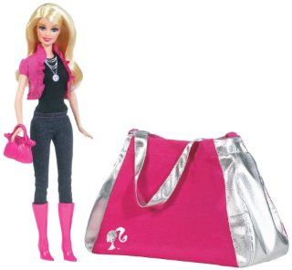 Barbie Year 2009 A Fashion Fairytale Series 12 Inch Doll Giftset (T2575)   Barbie with Black Top, Pink Half Jacket, Glittering Blue Pants, Pink Purse and Pink Boots Plus Bag (Just Like Barbie's in the Movie) For You Toys & Games